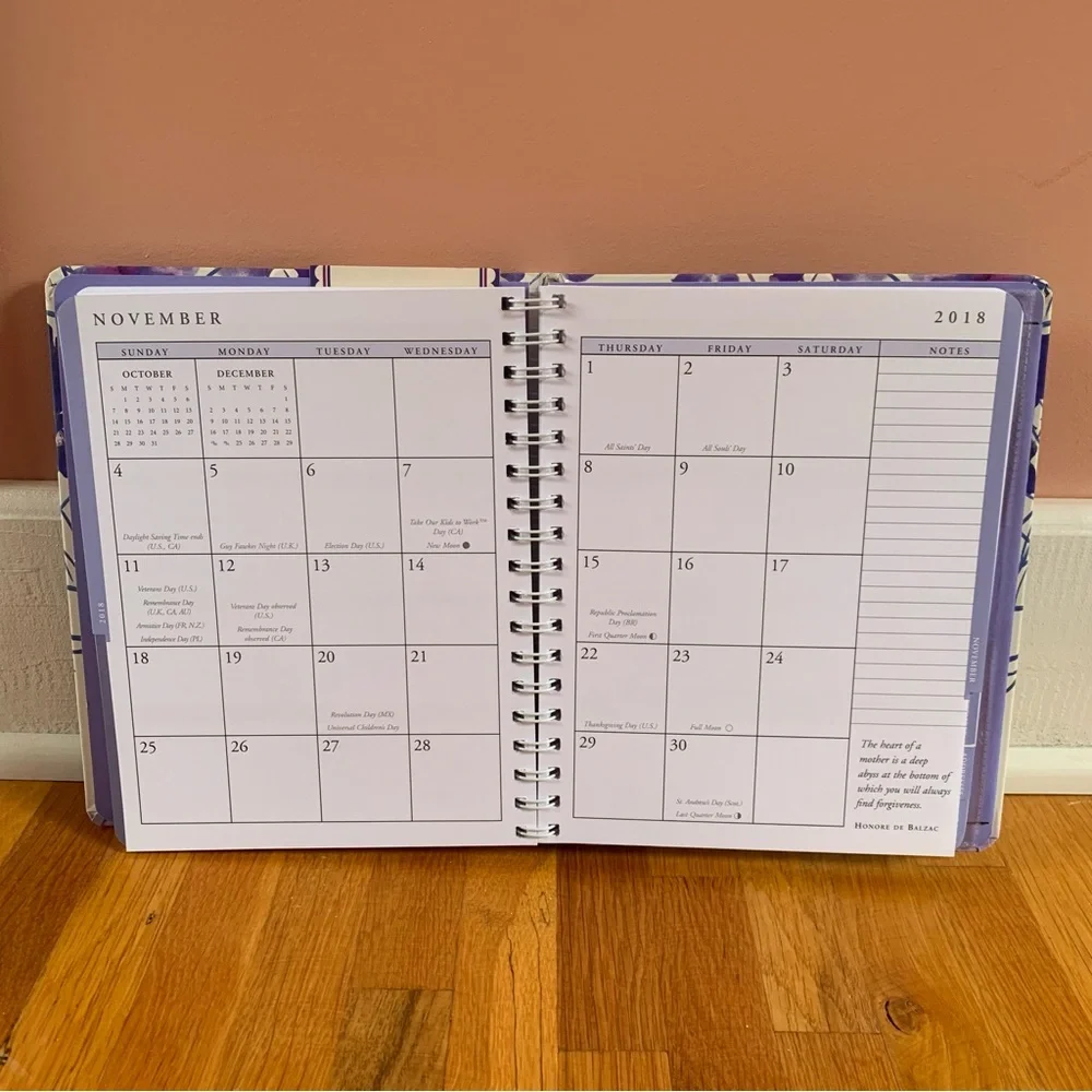 Mom's Weekly Planner Schedule Calendar or Notebook